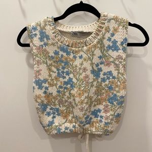 Zara sweater vest, size large, backless, barely worn